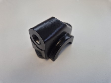 17 Brake lever half cover (bakstykke til handbrekkfeste)